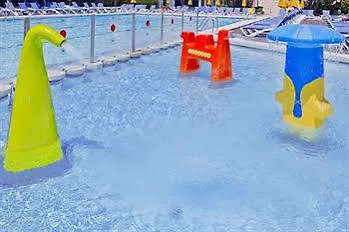 Oasis Park Junior Suites 료렛 드 마르 스페인